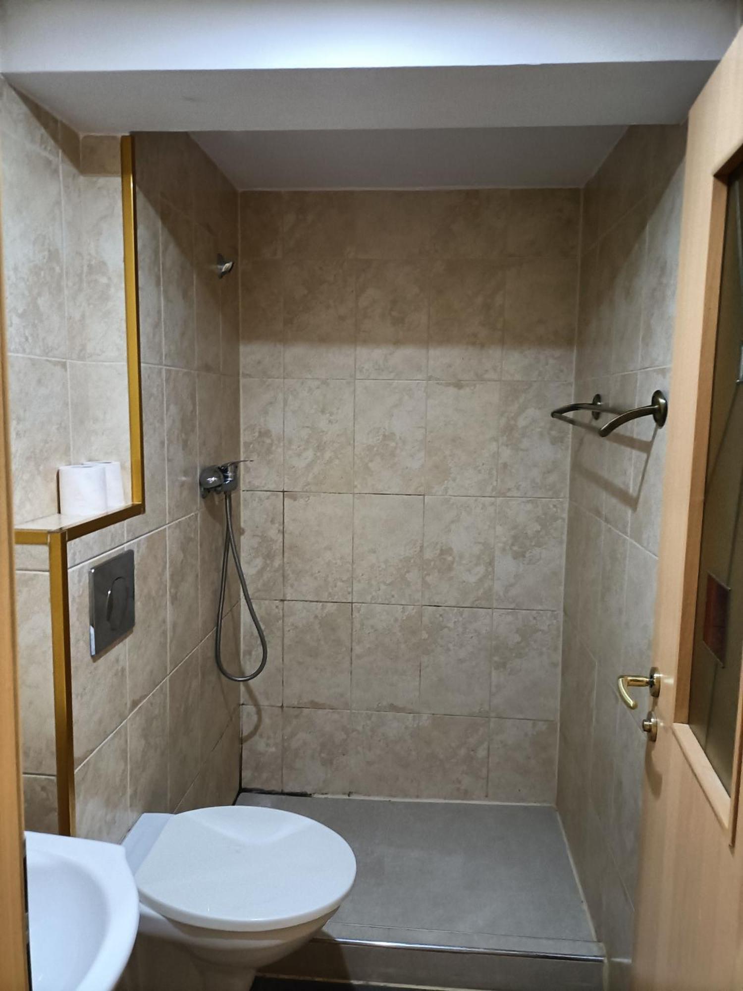 Отель Casa Heidi Тимишоара Экстерьер фото