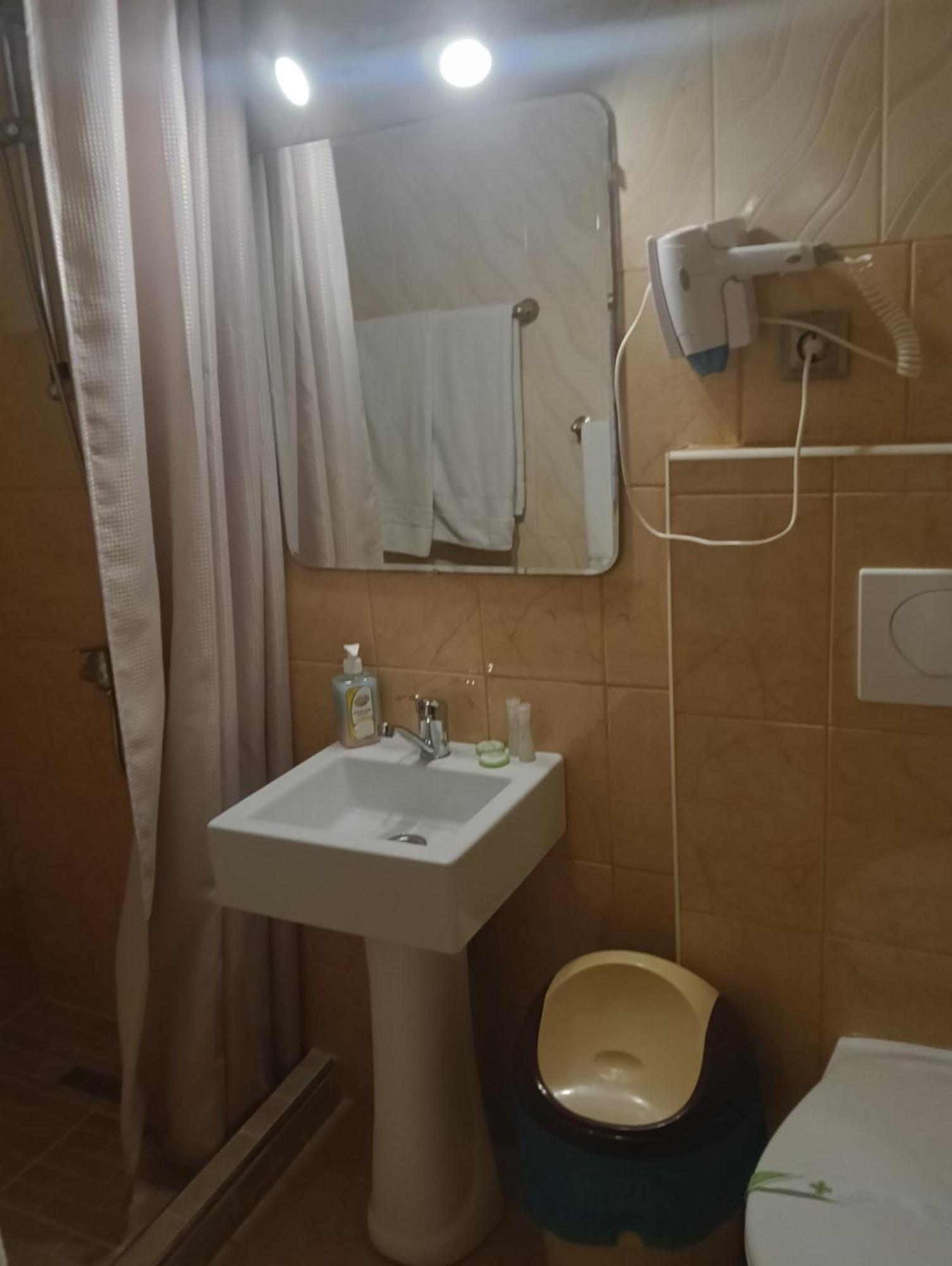 Отель Casa Heidi Тимишоара Номер фото