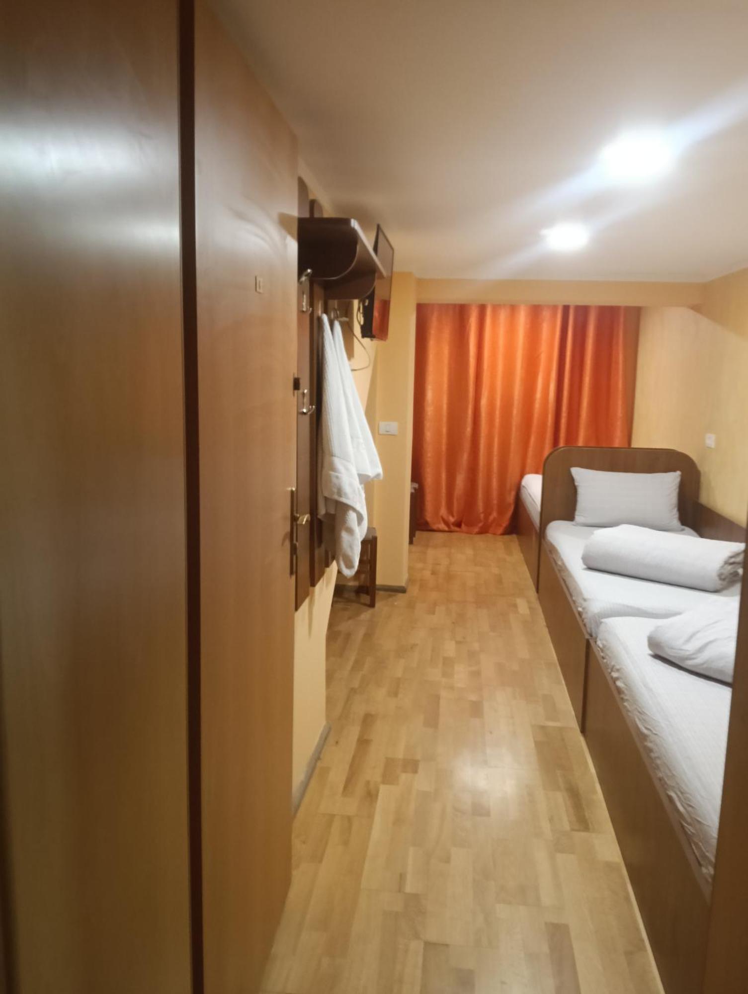 Отель Casa Heidi Тимишоара Номер фото